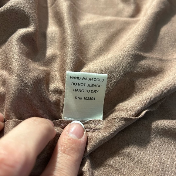 Rose colored polyester super soft Shaw jacket size small - Picture 3 of 5